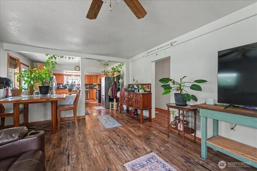 1571 Mission Creek Road Cashmere, WA 98815
