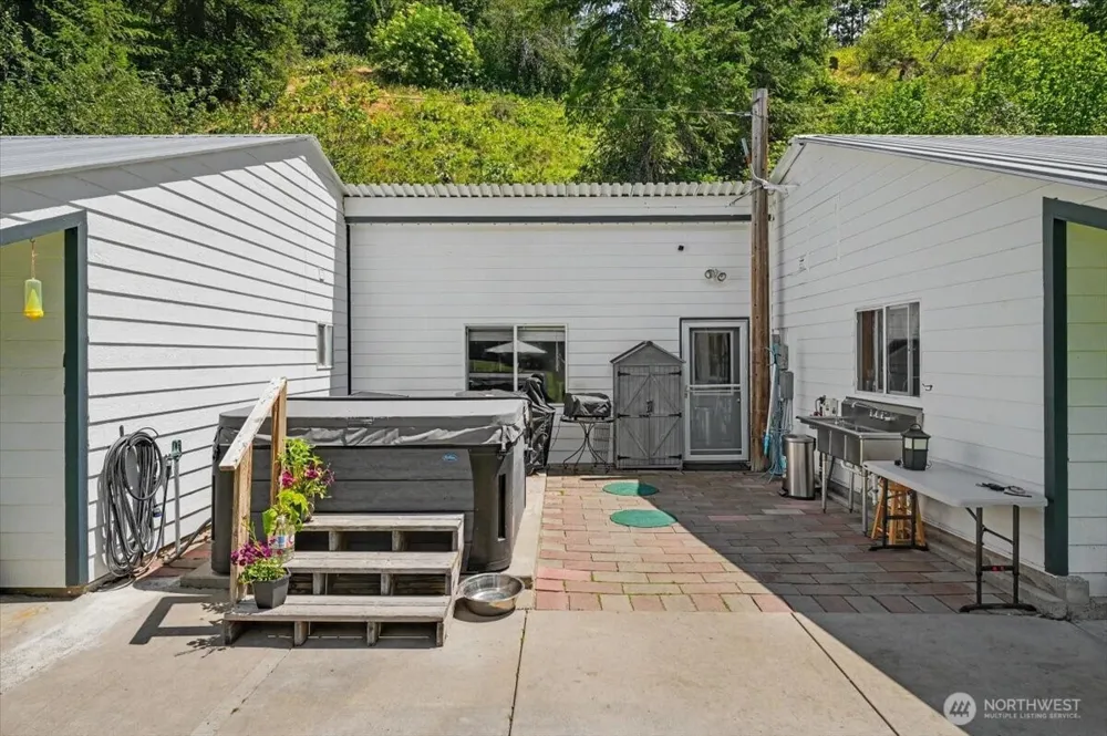 1571 Mission Creek Road Cashmere, WA 98815