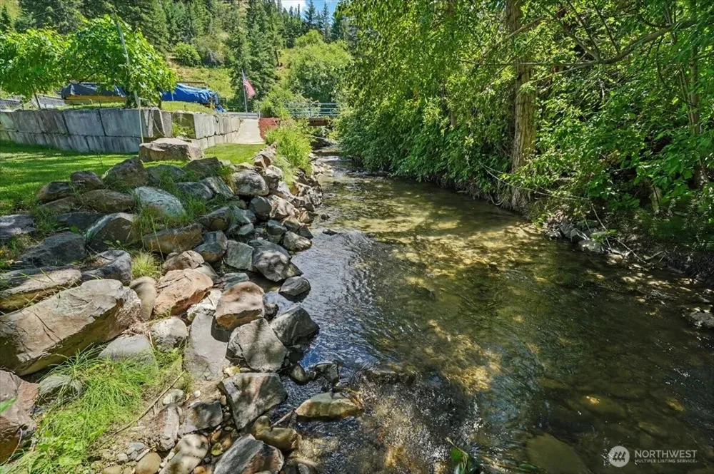 1571 Mission Creek Road Cashmere, WA 98815