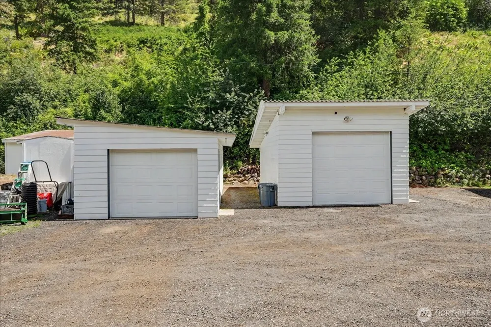 1571 Mission Creek Road Cashmere, WA 98815