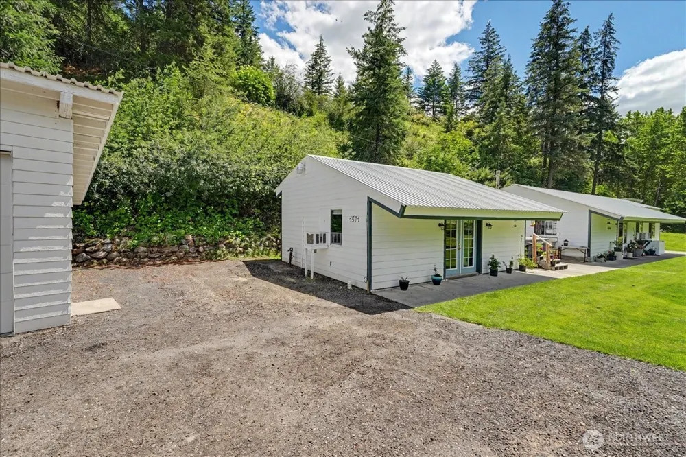 1571 Mission Creek Road Cashmere, WA 98815