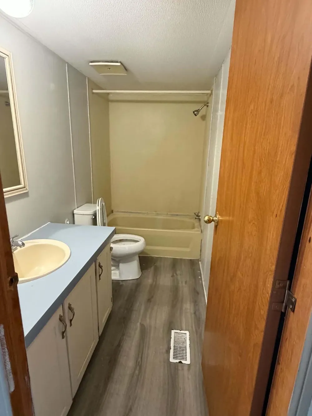866 Riverbend Lane Barry Township, MI 49333