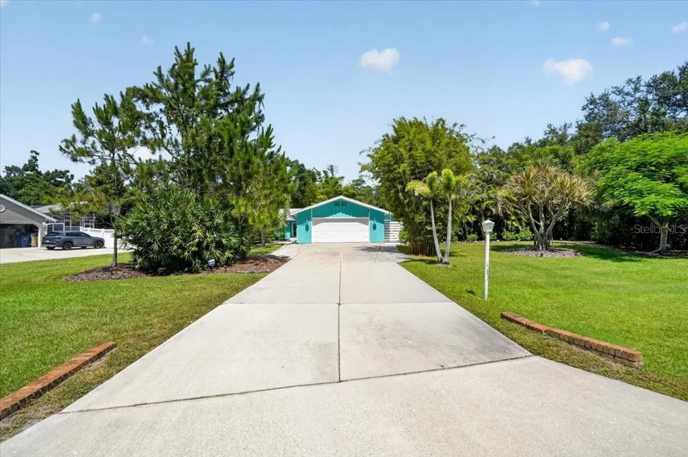 3282 TOBERO LANE Sarasota, FL 34235