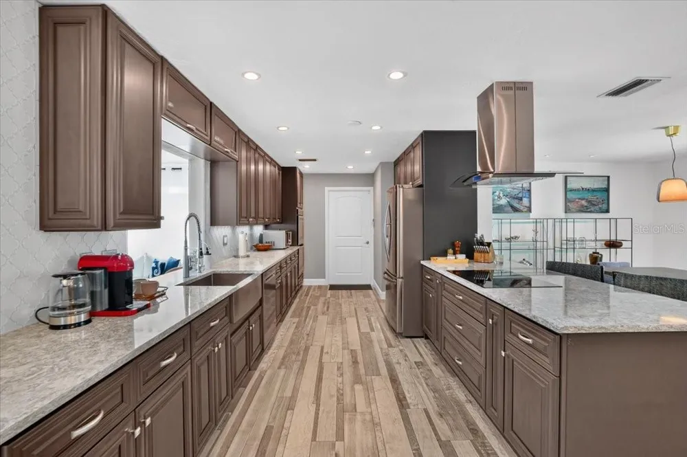 3282 TOBERO LANE Sarasota, FL 34235