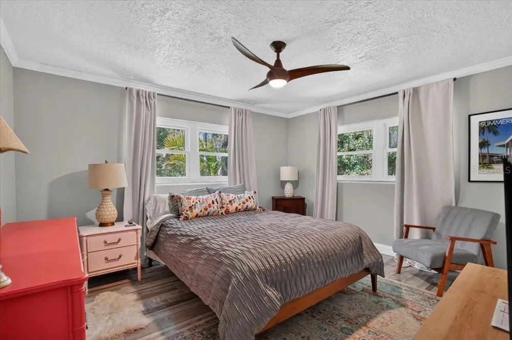 3282 TOBERO LANE Sarasota, FL 34235