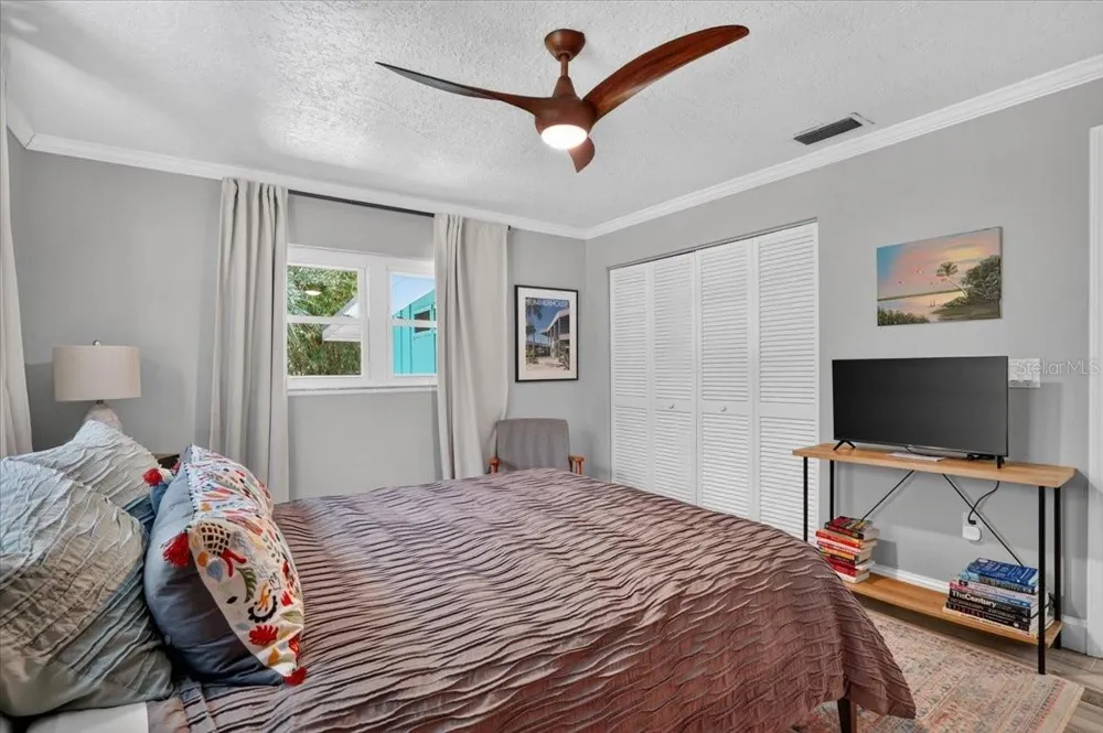 3282 TOBERO LANE Sarasota, FL 34235