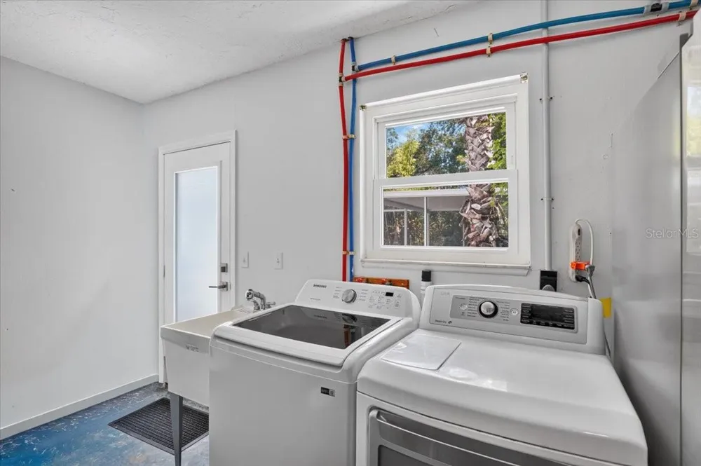 3282 TOBERO LANE Sarasota, FL 34235