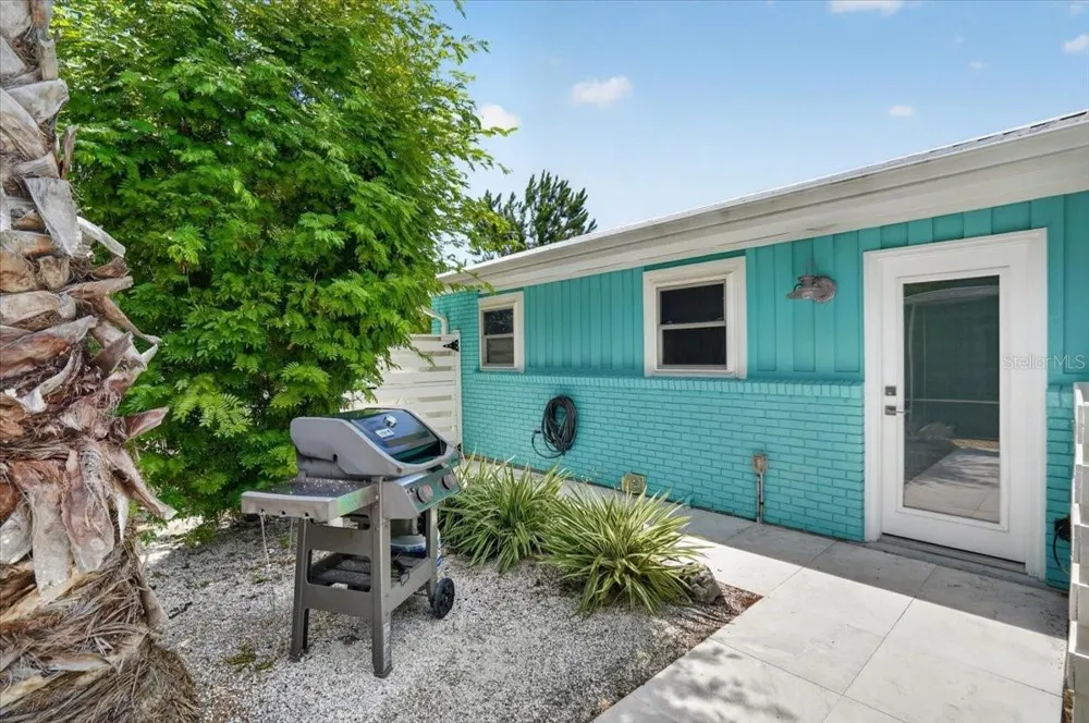 3282 TOBERO LANE Sarasota, FL 34235