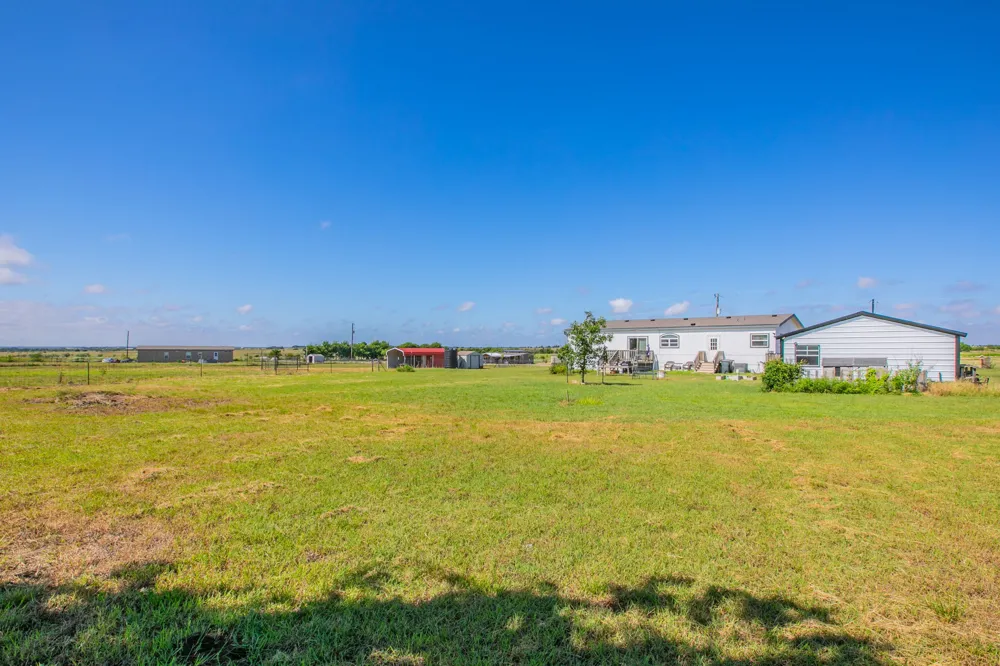 127 Dockal Drive Bertram, TX 78605