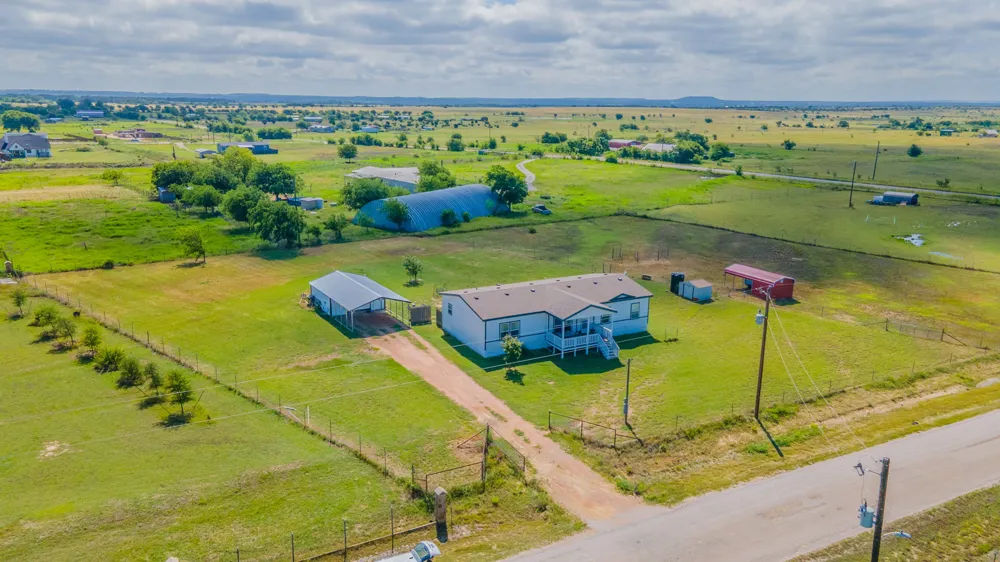 127 Dockal Drive Bertram, TX 78605