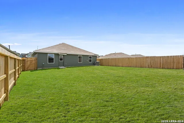 1061 Seedling Ln Seguin, TX 78155
