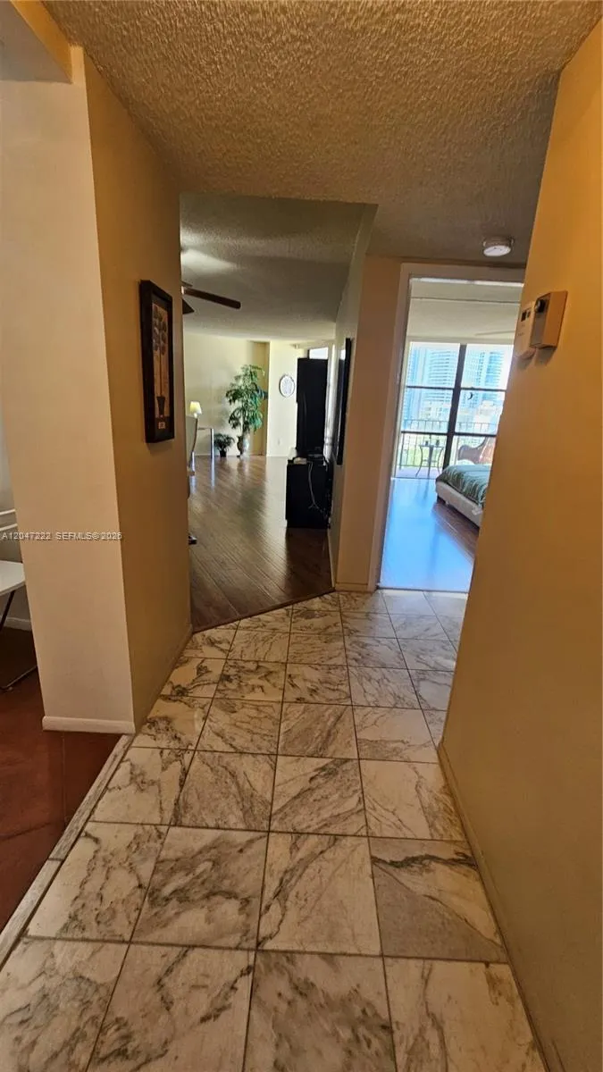 800 Parkview Dr #912 Hallandale Beach, FL 33009