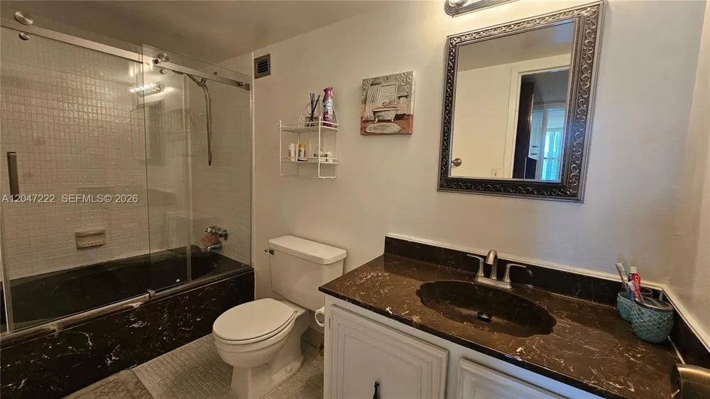 800 Parkview Dr #912 Hallandale Beach, FL 33009