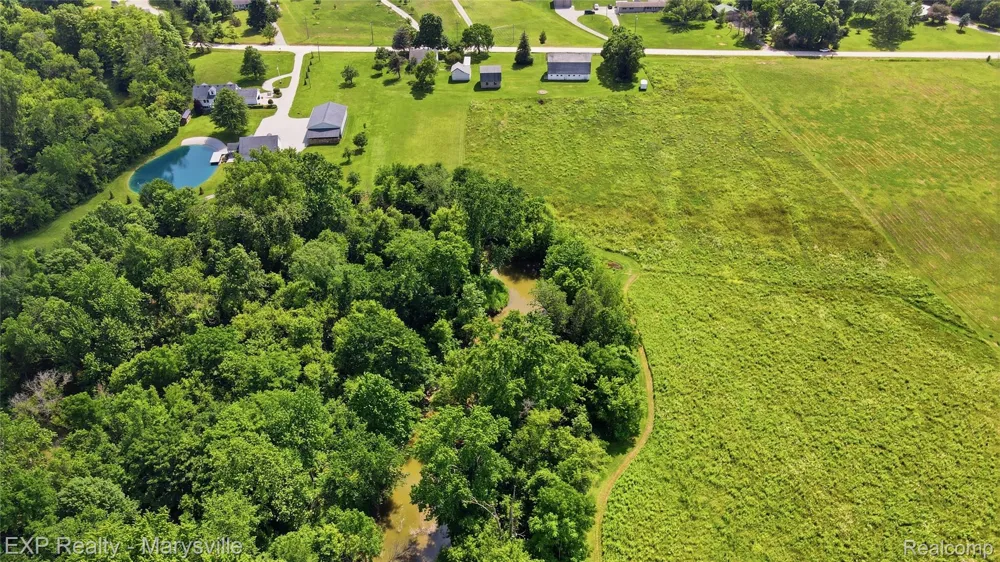 5694 Belle River Road China Township, MI 48054