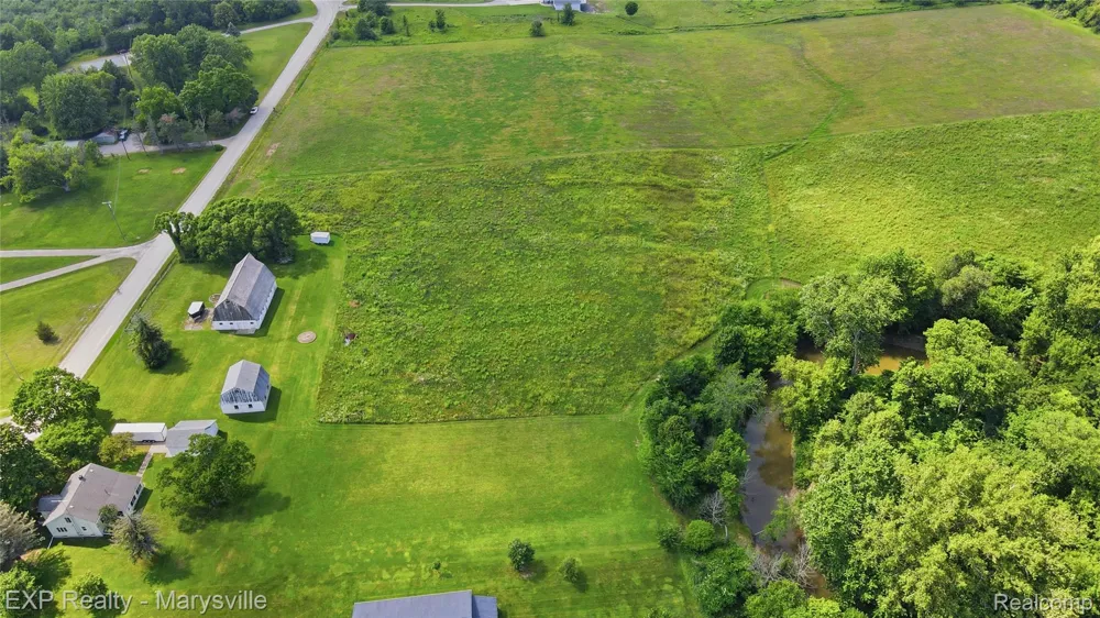 5694 Belle River Road China Township, MI 48054