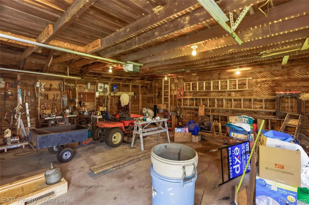 5694 Belle River Road China Township, MI 48054