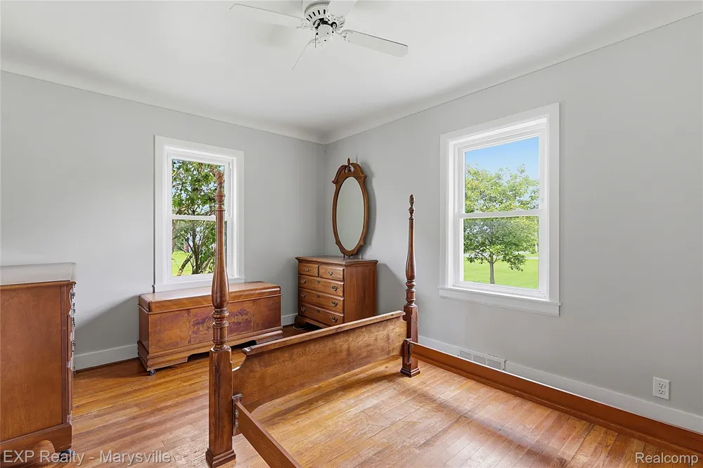 5694 Belle River Road China Township, MI 48054