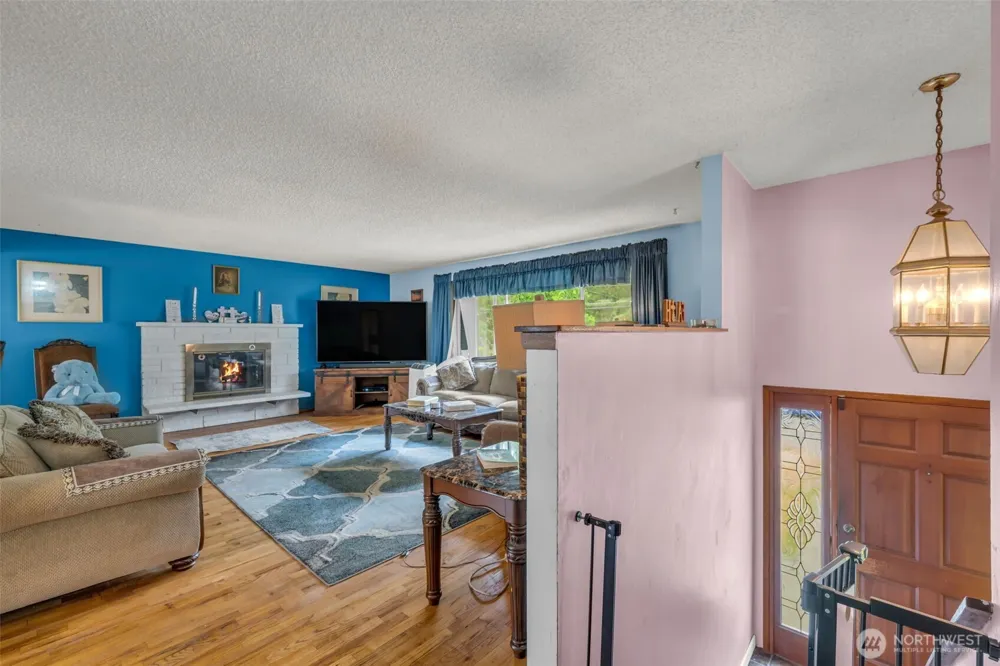 302 188th Street Shoreline, WA 98133