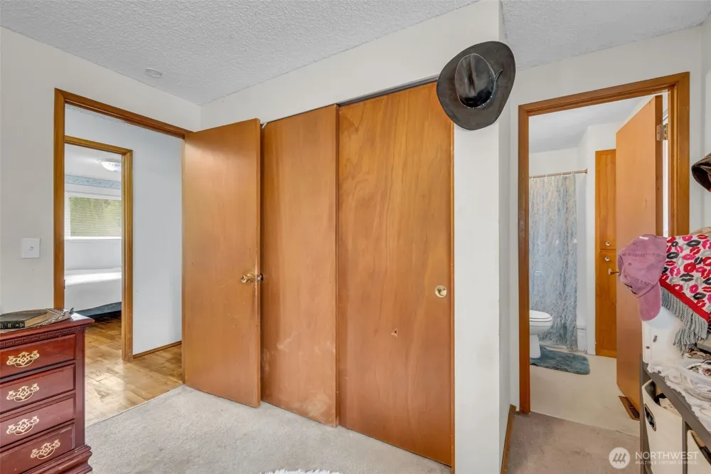 302 188th Street Shoreline, WA 98133