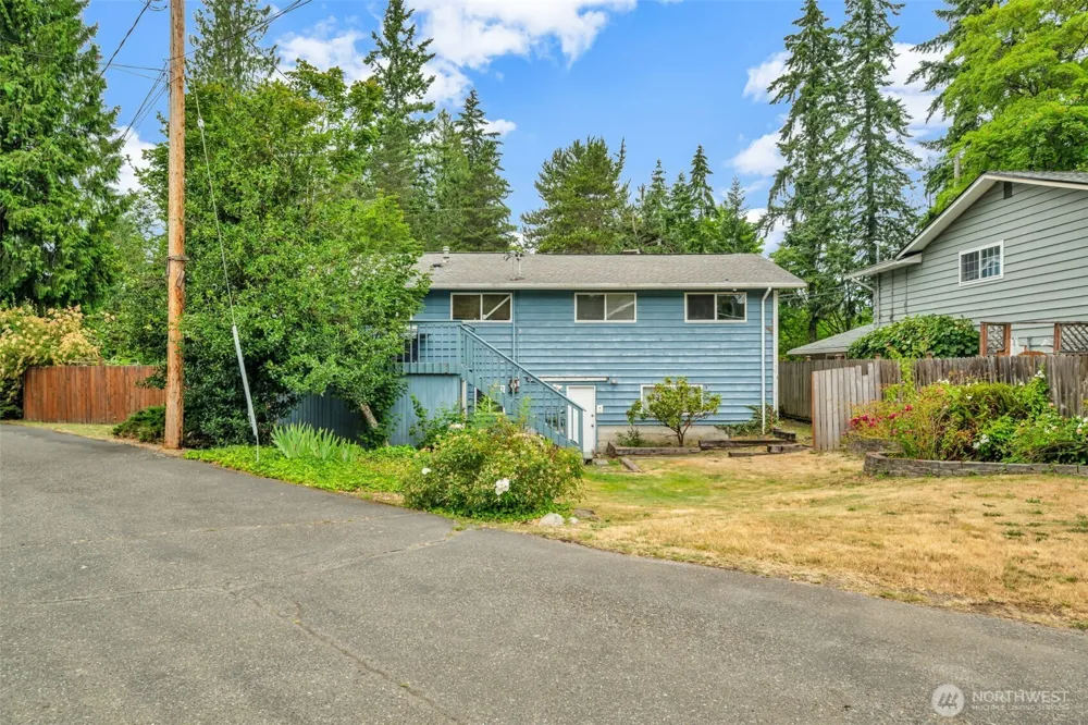302 188th Street Shoreline, WA 98133