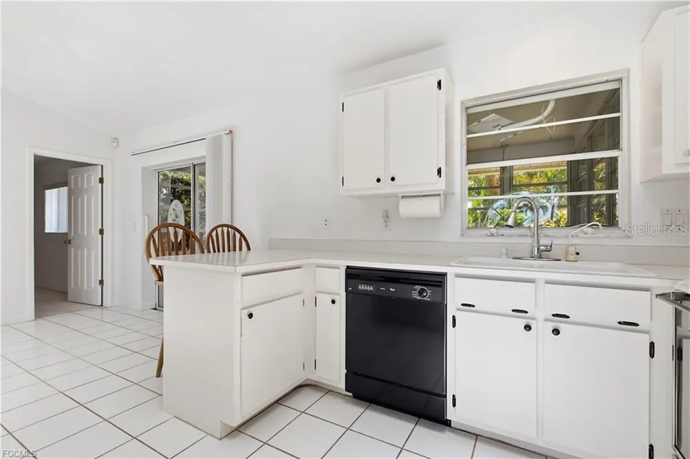 1513 SW 44TH STREET Cape Coral, FL 33914