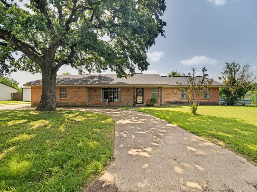 1081 Wright Street Terrell, TX 75160