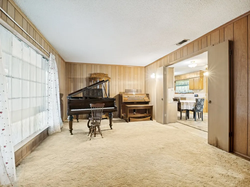 1081 Wright Street Terrell, TX 75160