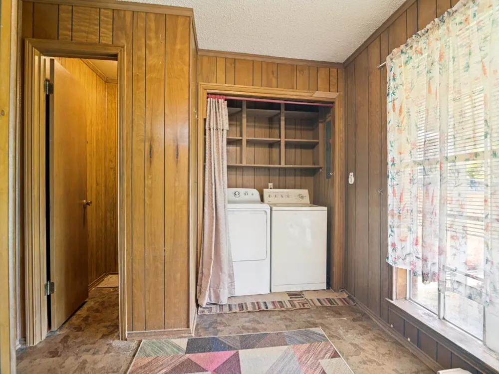 1081 Wright Street Terrell, TX 75160
