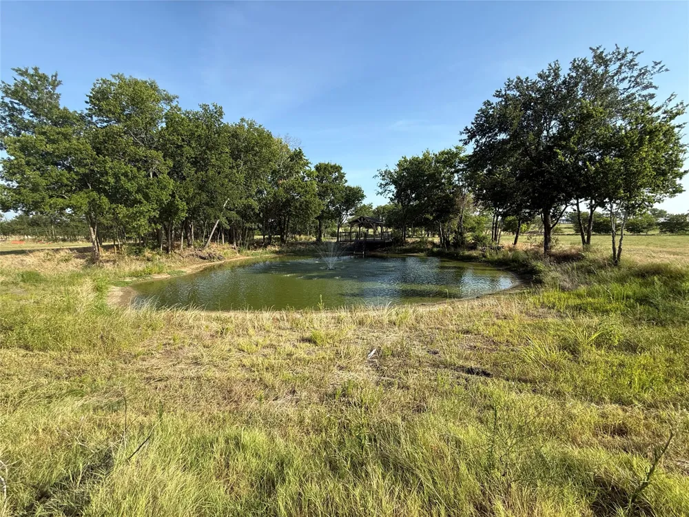 4463 Fm 2728 Oak Ridge, TX 75142