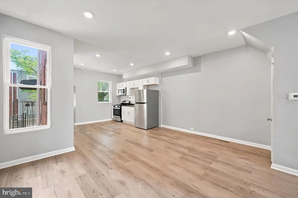5739 12TH STREET Philadelphia, PA 19141