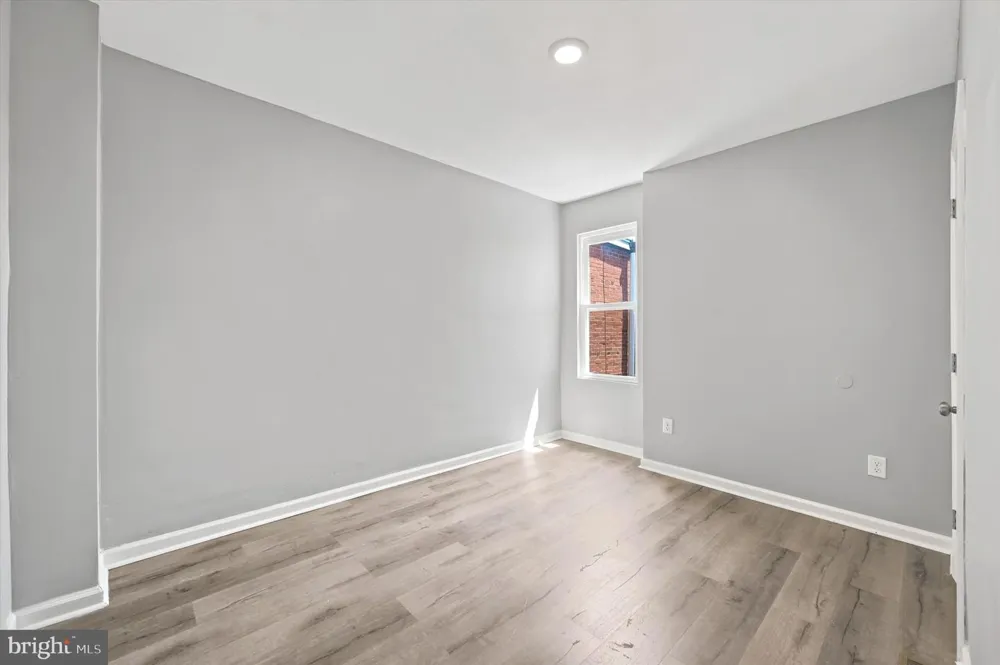 5739 12TH STREET Philadelphia, PA 19141