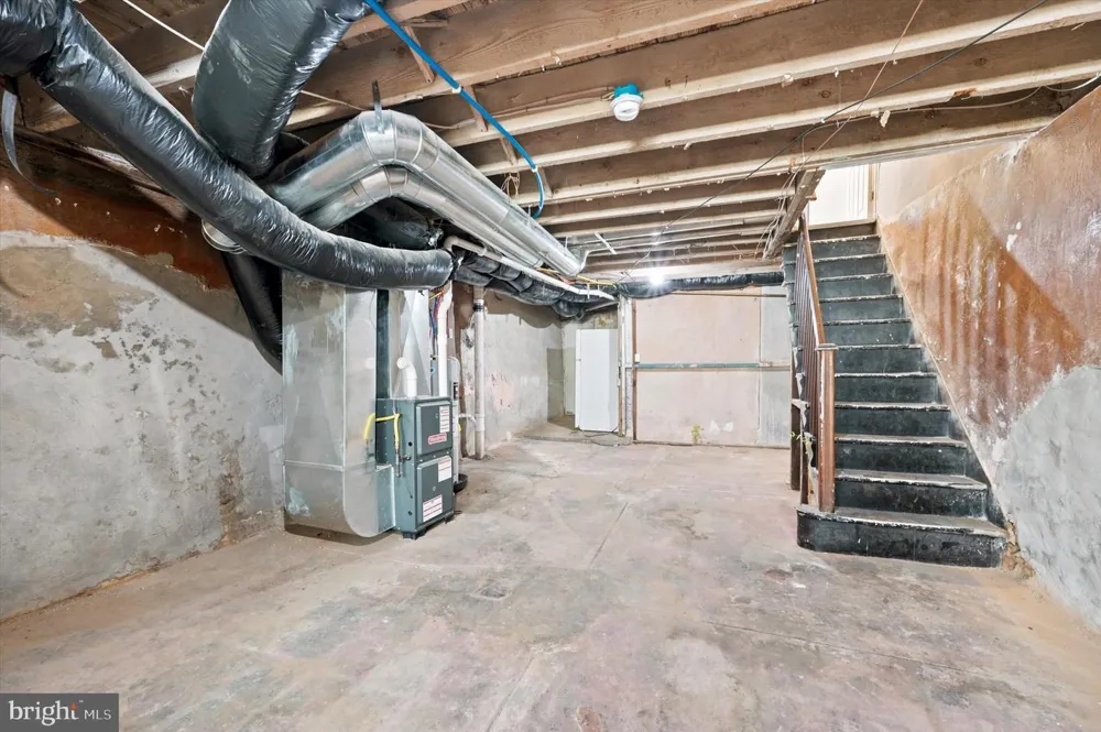 5739 12TH STREET Philadelphia, PA 19141