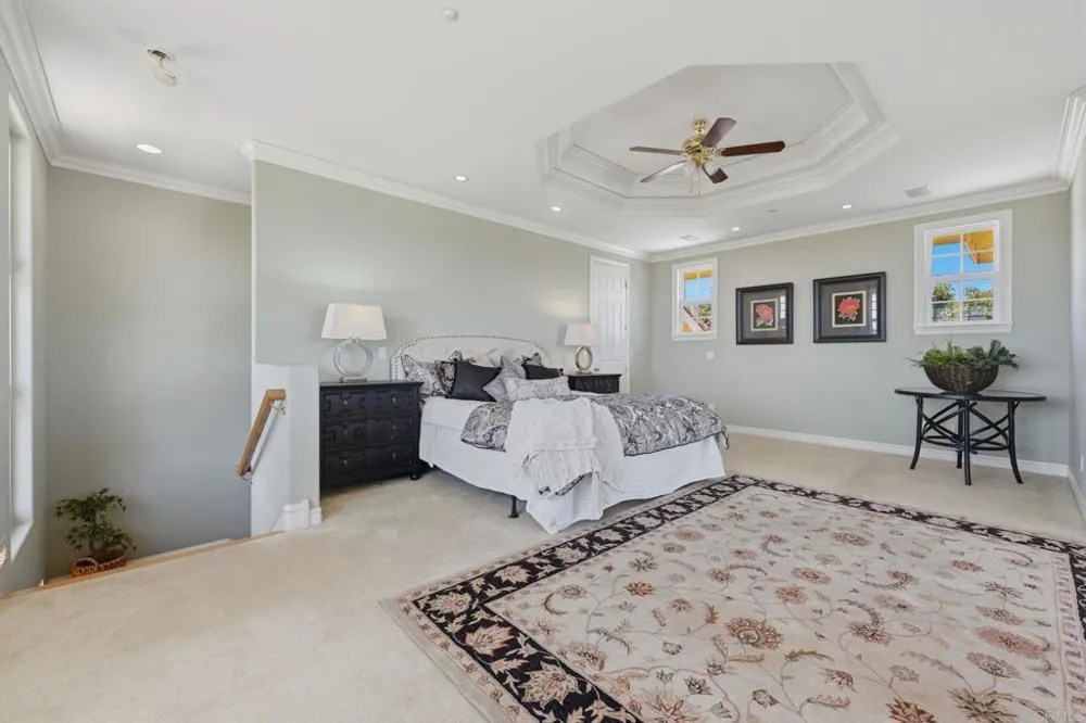 2292 Dos Lomas Fallbrook, CA 92028