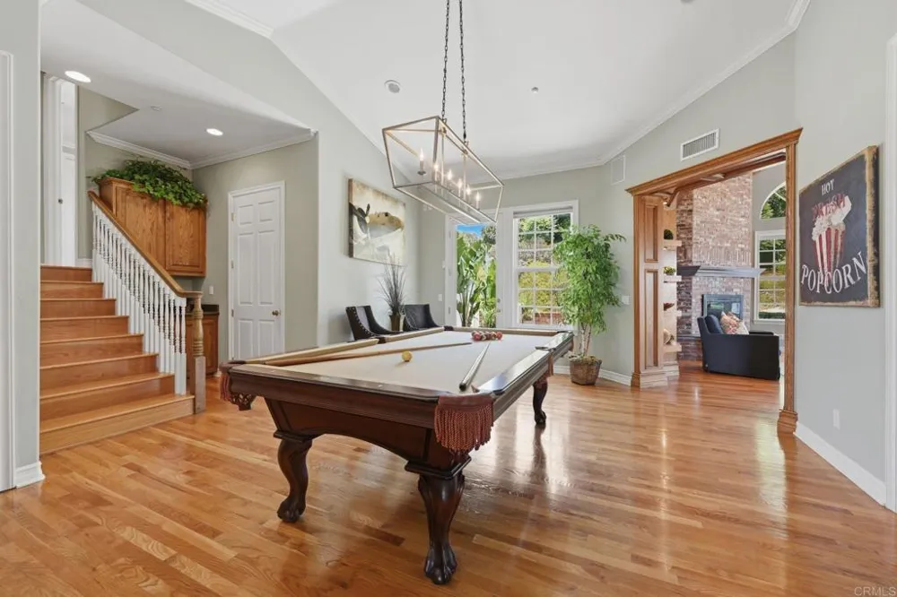 2292 Dos Lomas Fallbrook, CA 92028