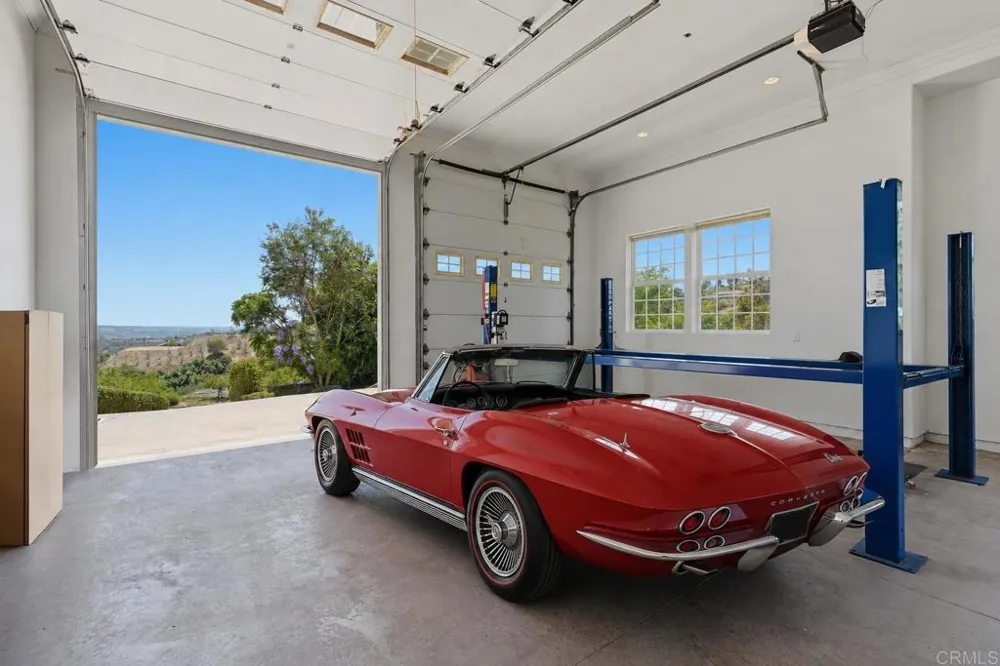 2292 Dos Lomas Fallbrook, CA 92028