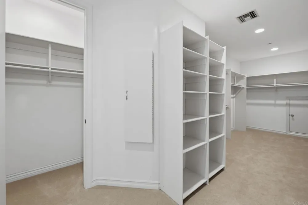 2292 Dos Lomas Fallbrook, CA 92028