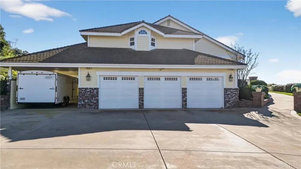 2292 Dos Lomas Fallbrook, CA 92028
