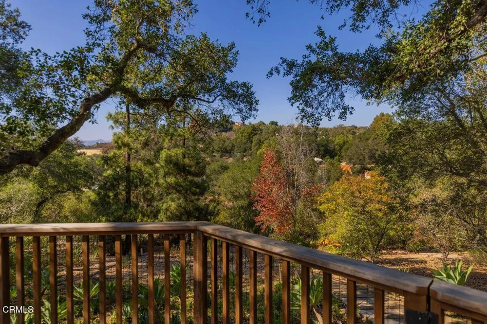 10681 Encino Drive Oak View, CA 93022
