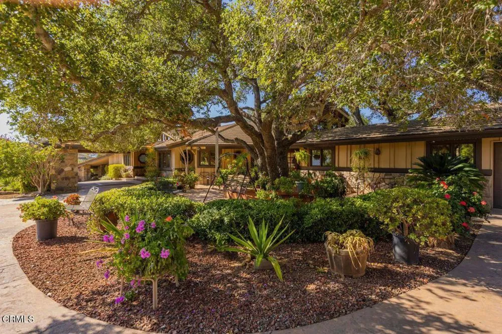 10681 Encino Drive Oak View, CA 93022