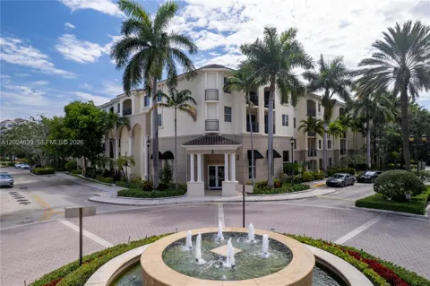 2 Renaissance Way #305