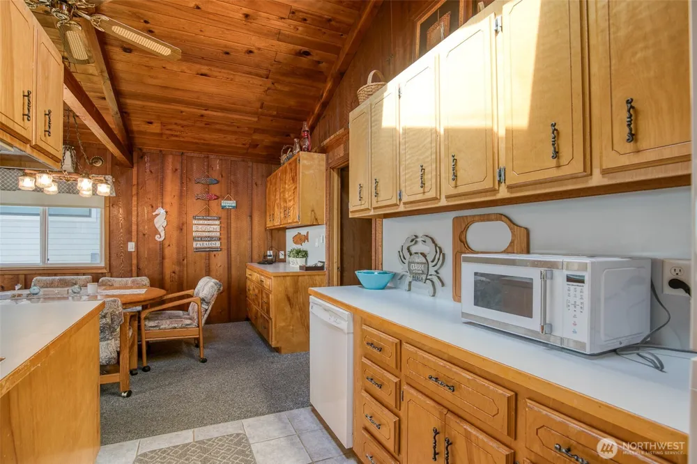 48571 Pacific Avenue Moclips, WA 98571