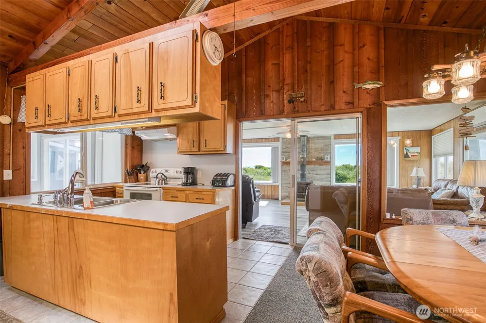 48571 Pacific Avenue Moclips, WA 98571