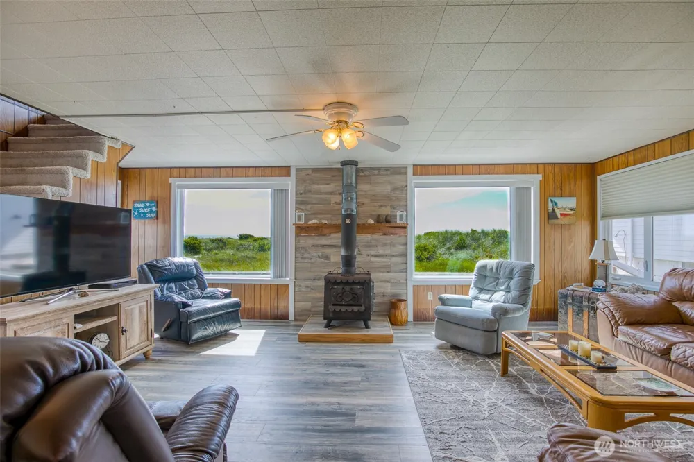 48571 Pacific Avenue Moclips, WA 98571