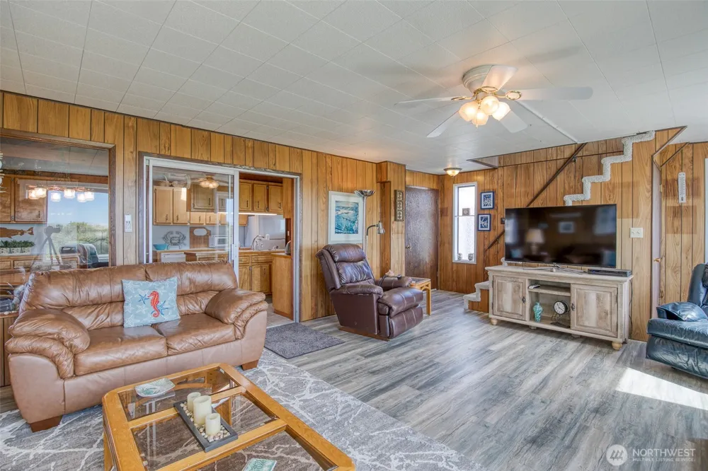 48571 Pacific Avenue Moclips, WA 98571