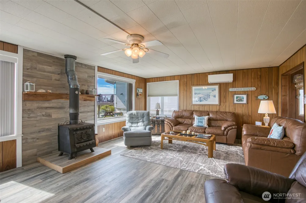 48571 Pacific Avenue Moclips, WA 98571