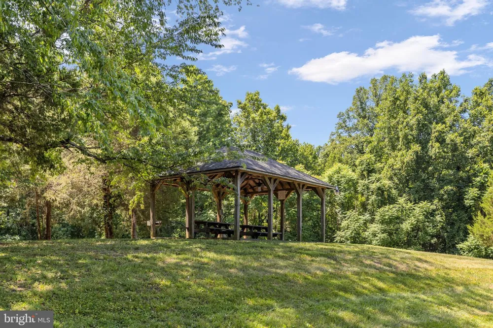 249 DERBY LANE Louisa, VA 23093