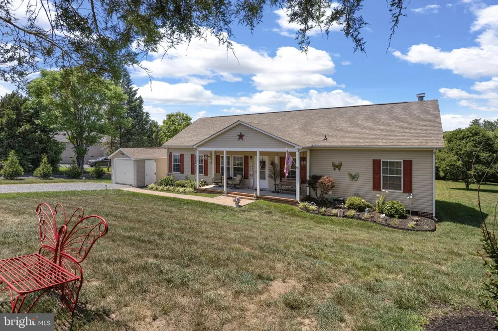 249 DERBY LANE Louisa, VA 23093