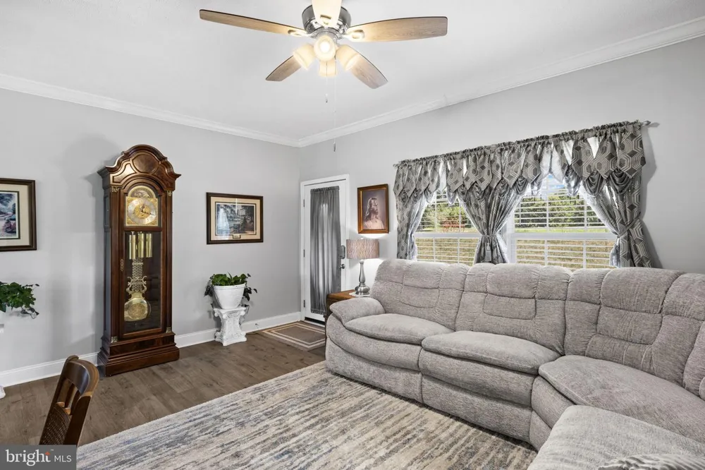 249 DERBY LANE Louisa, VA 23093