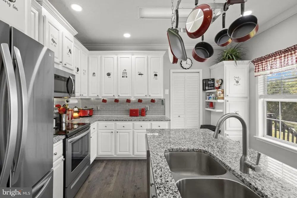 249 DERBY LANE Louisa, VA 23093