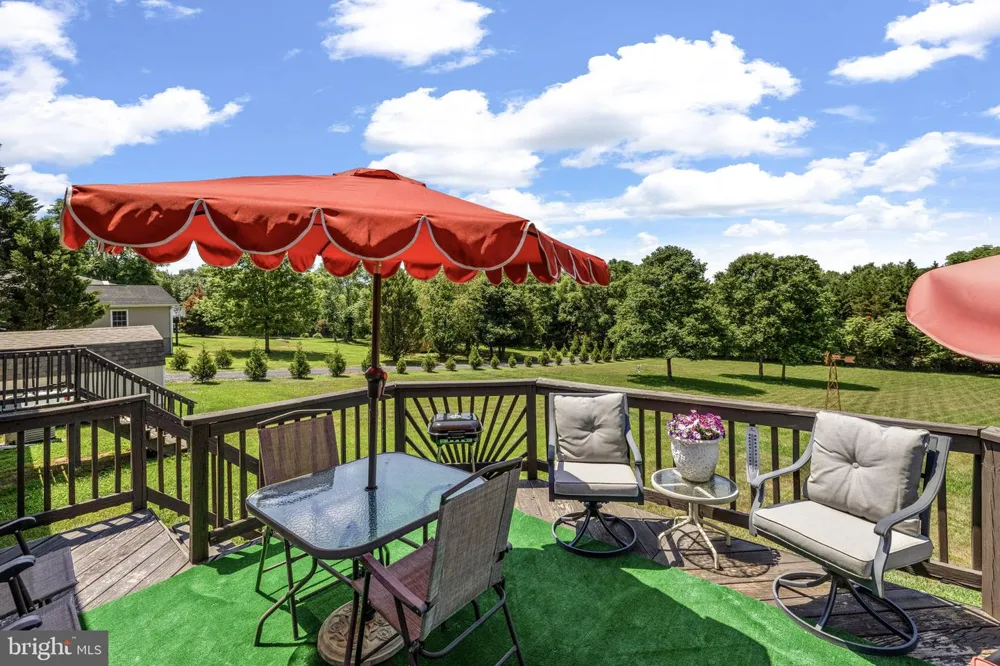 249 DERBY LANE Louisa, VA 23093
